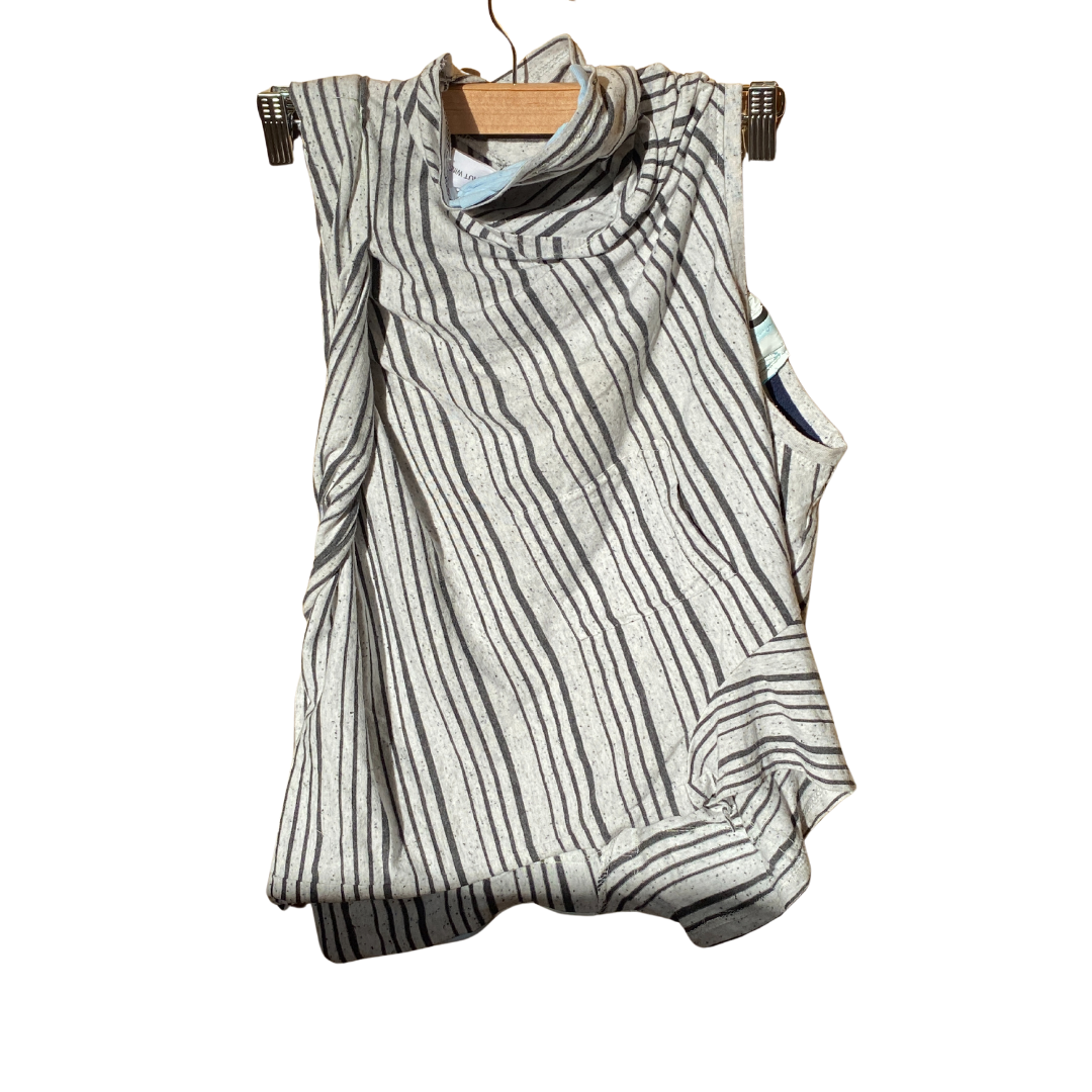 Jersey hi-nex vest (stripes and print detail)
