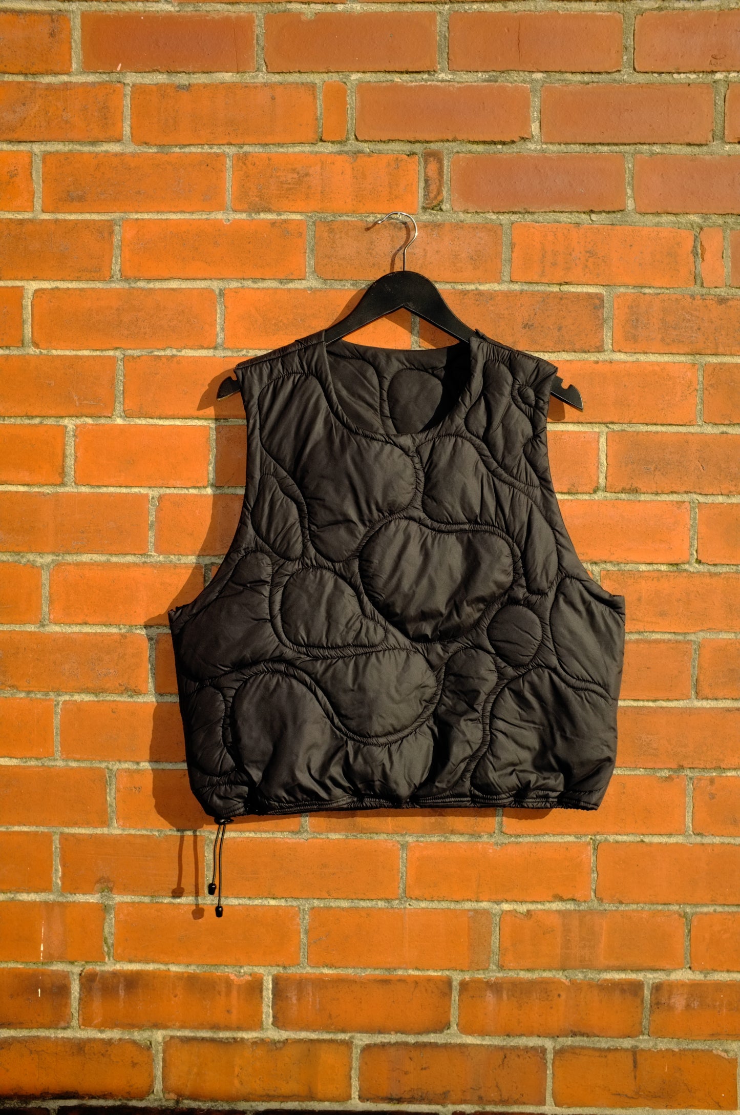 Quilted Cropped Blob Vest - Black